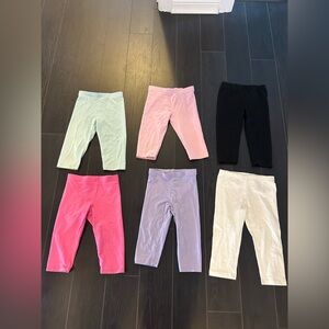 H&M girls capri leggings in size 5T 🌈